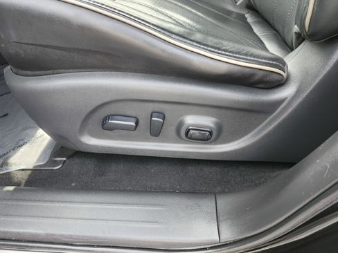 Used 2019 INFINITI QX60 Luxe w/ Essential Package image 18