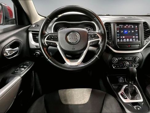 Used 2014 Jeep Cherokee Latitude w/ Comfort/Convenience Group image 10