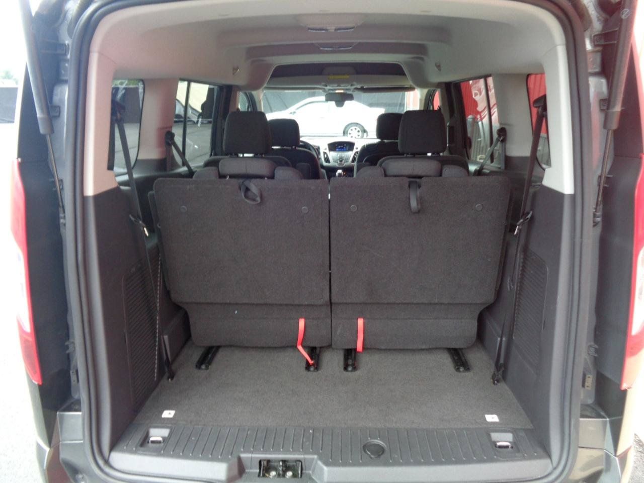 Used 2016 Ford Transit Connect XLT FWD image 10