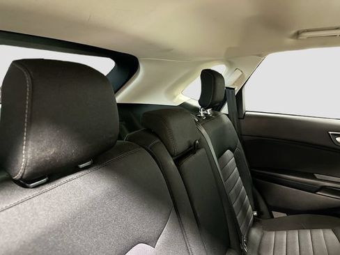 Used 2018 Ford Edge SE AWD/4WD image 24