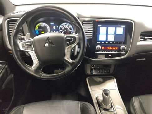 Used 2020 Mitsubishi Outlander SEL image 22