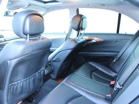 Used 2008 Mercedes-Benz E 350 Sedan image 12