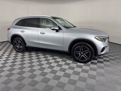 New 2026 Mercedes-Benz GLC 300 GLC 300 image 9