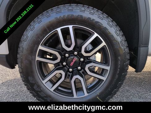 New 2026 GMC Sierra 1500 AT4 w/ AT4 Premium Package AWD/4WD image 12