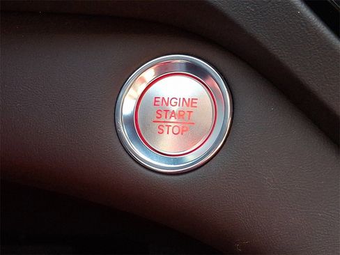 Certified 2025 Acura RDX SH-AWD image 24