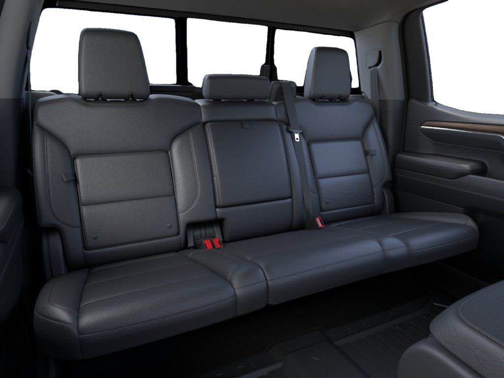Used 2026 Chevrolet Silverado 1500 LT w/ Safety Package RWD image 17