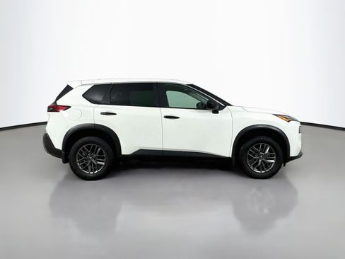 Used 2023 Nissan Rogue S AWD/4WD image 8