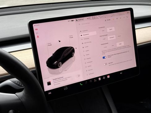 Used 2022 Tesla Model 3 Long Range AWD/4WD image 34