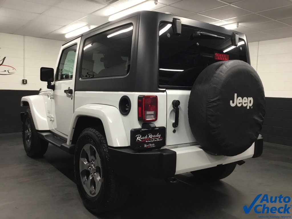Used 2016 Jeep Wrangler Sahara AWD/4WD image 8