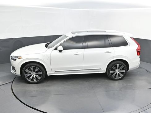 Certified 2025 Volvo XC90 T8 Ultra w/ Protection Package Premier AWD/4WD image 25