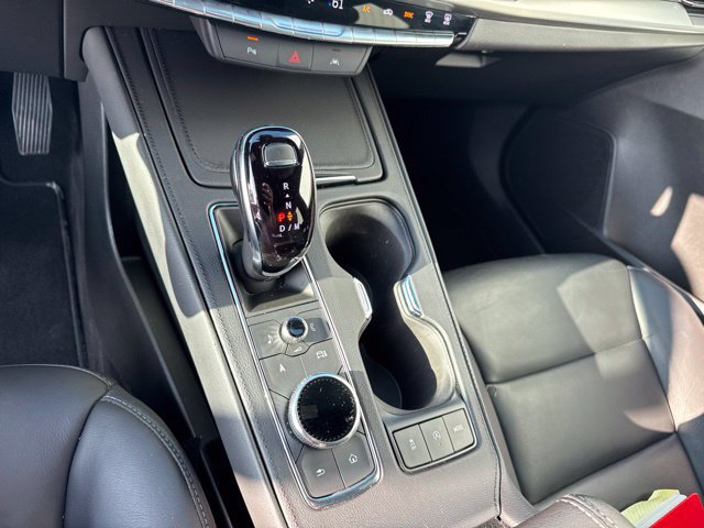 Used 2025 Cadillac XT4 Premium Luxury AWD/4WD image 23