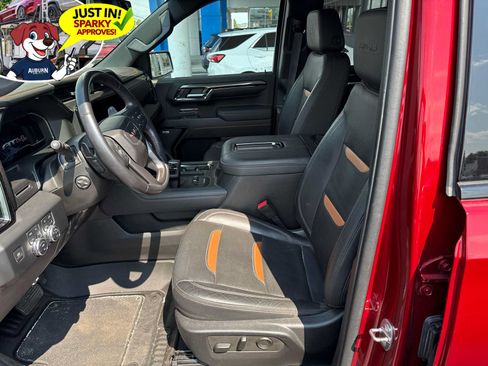 Used 2022 GMC Sierra 1500 AT4 w/ AT4 Premium Package AWD/4WD image 9