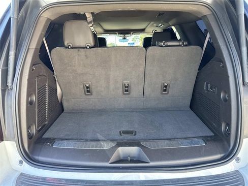 Used 2021 GMC Yukon Denali w/ Denali Premium Package image 13