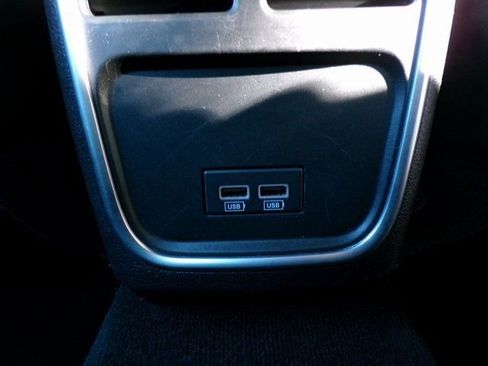 Used 2023 Dodge Charger SXT image 11