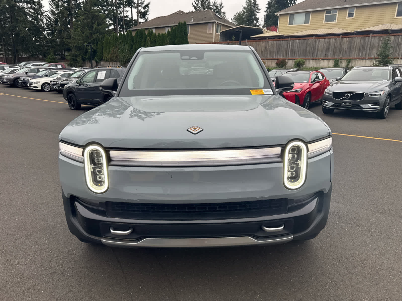 Used 2025 Rivian R1T Adventure Dual AWD/4WD image 2