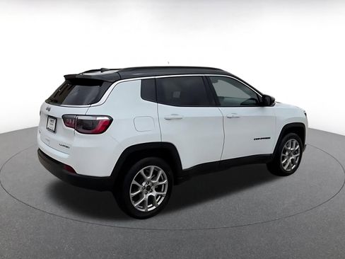 Used 2025 Jeep Compass Limited AWD/4WD image 15