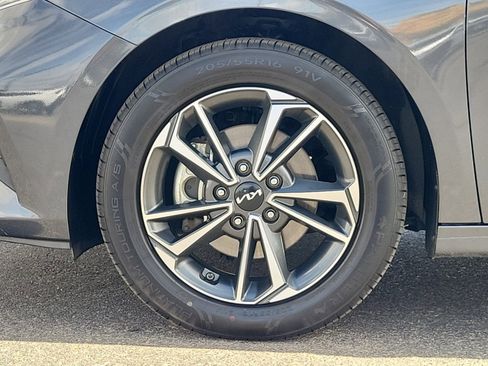 Used 2024 Kia Forte LXS image 26