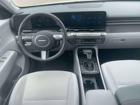 Used 2024 Hyundai Kona SEL AWD/4WD image 13