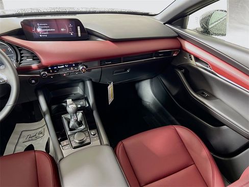 New 2026 MAZDA MAZDA3 2.5 S Hatchback w/ Premium Pkg image 19