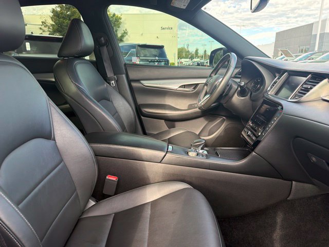 Used 2021 INFINITI QX50 Luxe w/ Appearance Package AWD/4WD image 9