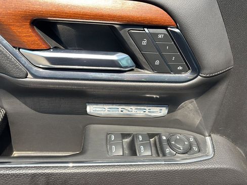 Used 2023 GMC Sierra 1500 Denali image 12