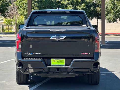 Used 2025 Chevrolet Silverado EV RST AWD/4WD image 12
