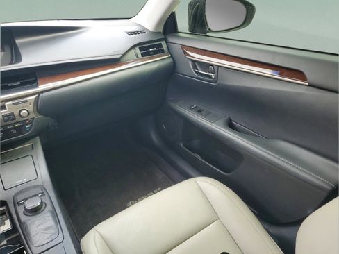 Used 2013 Lexus ES 350 w/ Premium Pkg image 11