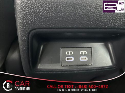 Used 2024 Toyota Corolla LE FWD image 30