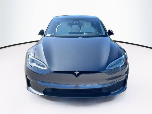 Used 2022 Tesla Model S Plaid image 2