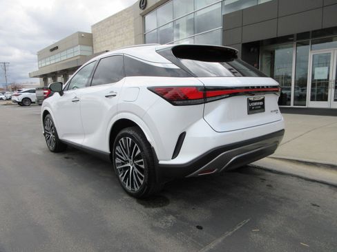 Used 2024 Lexus RX 350 w/ Technology Package image 5