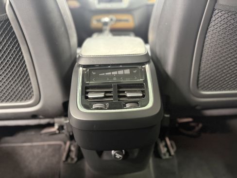 Used 2020 Volvo XC90 T6 Inscription image 28