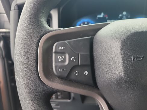 Used 2025 Ford Bronco 4-Door AWD/4WD image 26