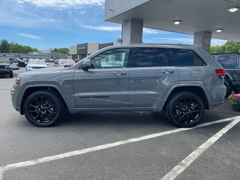 Used 2021 Jeep Grand Cherokee Laredo X AWD/4WD image 8