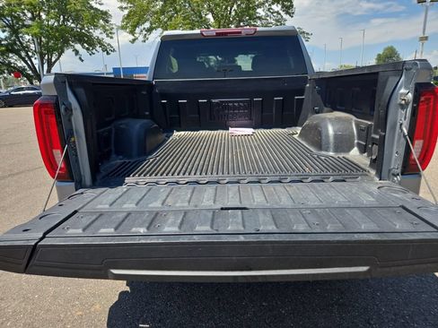 Used 2025 GMC Sierra 1500 SLT AWD/4WD image 17