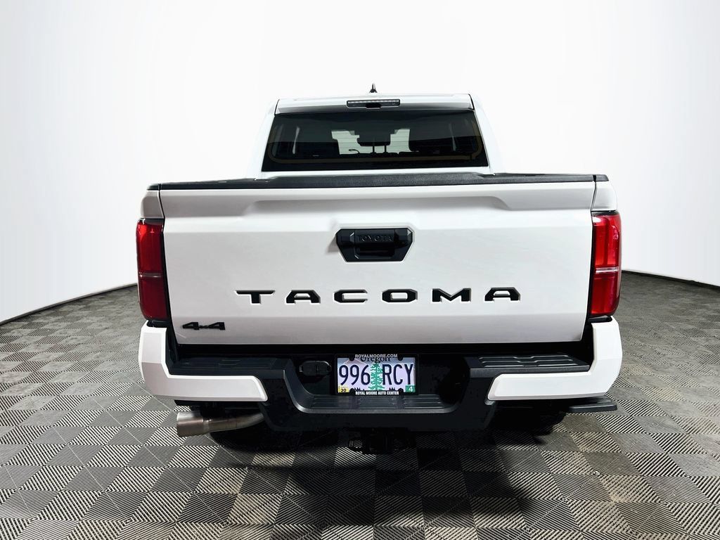 Certified 2026 Toyota Tacoma TRD Off-Road AWD/4WD image 6