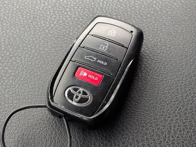 Used 2025 Toyota Camry LE FWD image 26