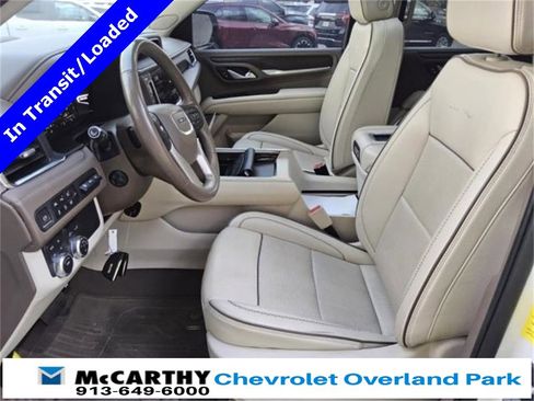 Used 2022 GMC Yukon XL Denali image 4