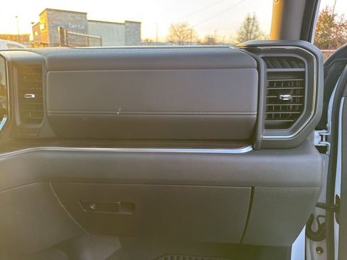 New 2026 GMC Sierra 1500 Elevation image 23