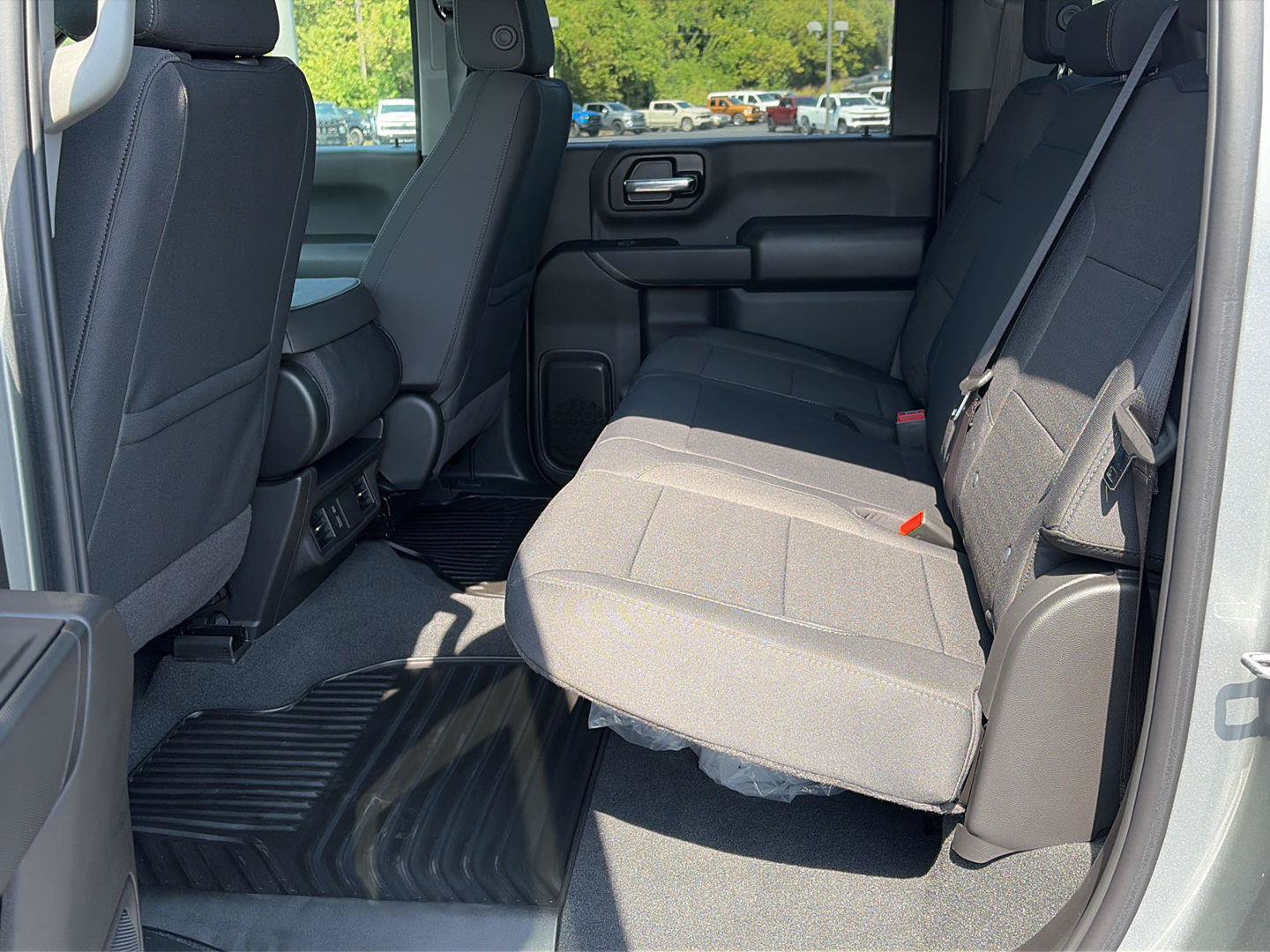 New 2026 Chevrolet Silverado 2500 Custom w/ Custom Value Package AWD/4WD image 14