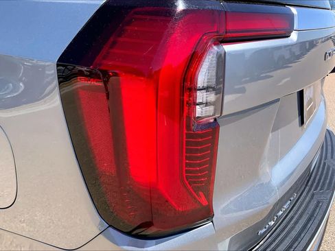 Used 2025 GMC Yukon Denali AWD/4WD image 29