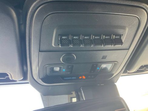 Used 2023 Ford Bronco Badlands w/ Sasquatch Package AWD/4WD image 25