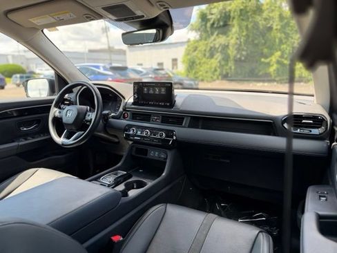 Used 2023 Honda Pilot EX-L image 19