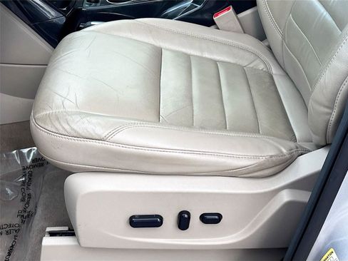 Used 2016 Ford Escape Titanium image 21