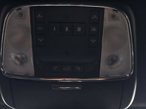 Used 2021 Jeep Grand Cherokee SRT AWD/4WD image 32
