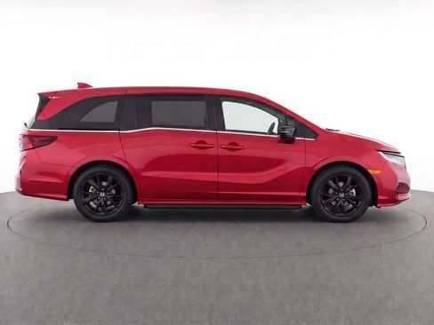 Used 2023 Honda Odyssey Sport image 4