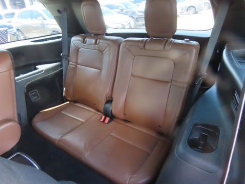Used 2021 Lincoln Aviator Reserve w/ Equipment Group 202A AWD/4WD image 20