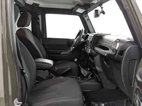 Used 2016 Jeep Wrangler Unlimited Sport AWD/4WD image 21