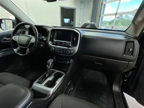 Used 2022 Chevrolet Colorado LT w/ Fleet Safety Package RWD image 26
