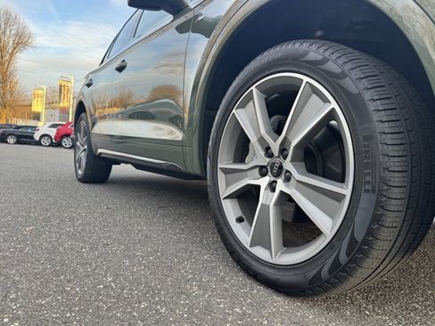 Used 2025 Audi Q5 2.0T Premium w/ Convenience Plus Package image 8