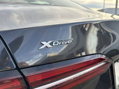 Certified 2025 BMW 530i xDrive image 8